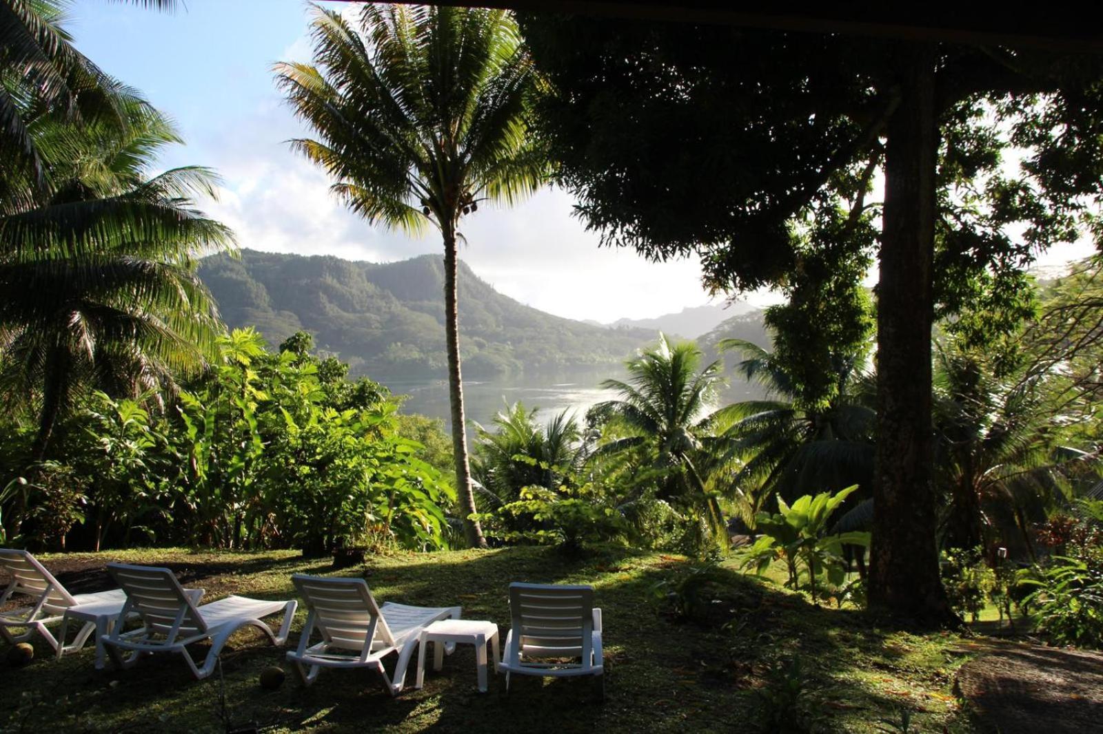 Huahine Manta Lodge Avec 4X4 Optionnel Haapu Exterior foto